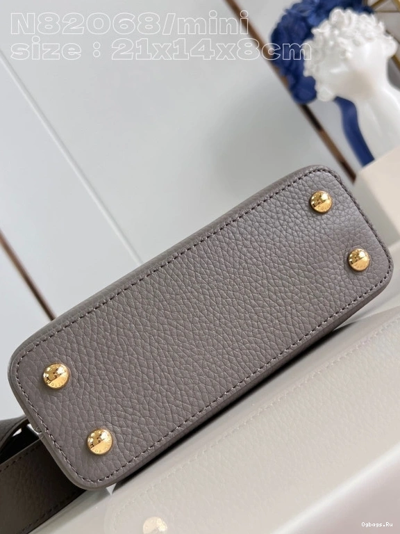 VUITTON CAPUCINES LOUIS MINI-21*14*8CM 0109